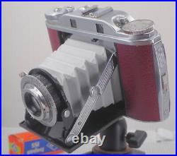 Agfa Isolette III f4.5 Solinar NEW BURGUNDY Leatherette & Grey Bellows