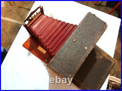 Antique 1902 Rochester Ray # 3 folding Camera with leather bellows, Unicum lens