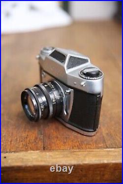 Carl Zeiss Jena Biotar 5.8cm f/2 Lens on Exakta 500 Mount Film Camera Vintage