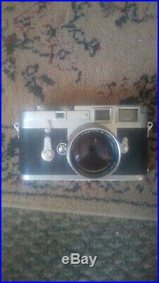 Leica M3 35mm Vintage Rangefinder Film Camera with lense and case