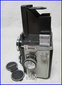 NICE Vintage 127 FILM YASHICA-44 Gray/Black Twin Lens Reflex TLR Camera with CASE