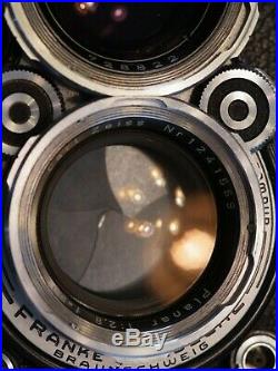 Rolleiflex 2.8C With 80mm Carl Zeiss Planar lens