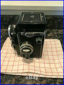 Rolleiflex 2.8E2 1959 Camera & Case with Lense Caps and Removable Finder