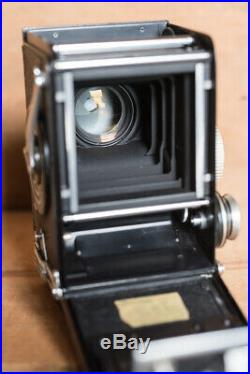 Rolleiflex Twin Lens Reflex with Carl Zeiss 2.8 lens as is