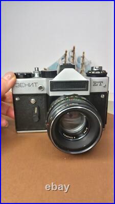 SLR Film Camera 35mm Zenit E Helios-44-2 M42 Lens Vintage USSR used Working phot SLR Film Camera 35mm Zenit E Helios-44-2 M42 Lens Vintage USSR used Working phot