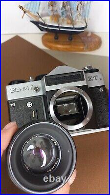 SLR Film Camera 35mm Zenit E Helios-44-2 M42 Lens Vintage USSR used Working phot