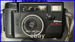 VINTAGE NIKON ACTION TOUCH AF 35mm Underwater Camera F2.8 Lens with Case & Strap