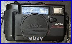 VINTAGE NIKON ACTION TOUCH AF 35mm Underwater Camera F2.8 Lens with Case & Strap