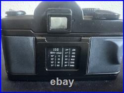 VIVITAR V3800N VINTAGE CAMERA With 35mm Lens, 4 New Film Rolls Carry Case Flash