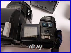 Vintage 1985 Minolta Maxxum 7000AF 35mm Film Camera with 50 mm Lens Kit with Bag Vintage 1985 Minolta Maxxum 7000AF 35mm Film Camera with 50 mm Lens Kit with Bag