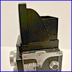Vintage Accuraflex Twin Lens Box Camera TLR Accurar Anastigmat 13.5 Lens Japan