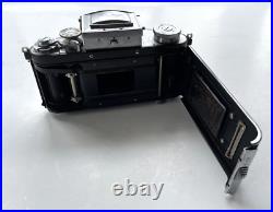 Vintage Camera Exakta II with Carl Zeiss Jena Biotar 12 5.8cm f 5.8cm lens