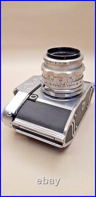 Vintage EXA II camera + carl zeiss jena tessar 2.8/50 lens Vintage EXA II camera + carl zeiss jena tessar 2.8/50 lens