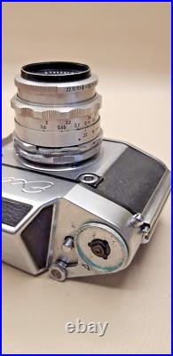 Vintage EXA II camera + carl zeiss jena tessar 2.8/50 lens Vintage EXA II camera + carl zeiss jena tessar 2.8/50 lens