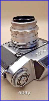 Vintage EXA II camera + carl zeiss jena tessar 2.8/50 lens Vintage EXA II camera + carl zeiss jena tessar 2.8/50 lens