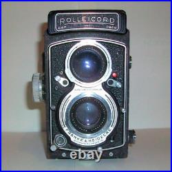 Vintage Early 1950's Rolleicord V Camera Kreuznach Xenar 13.5 /75 Lens