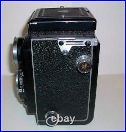Vintage Early 1950's Rolleicord V Camera Kreuznach Xenar 13.5 /75 Lens