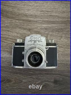Vintage Ihagee EXA Dresden SLR Camera with E. Ludwig Meritar 50mm f2.9 Lens Vintage Ihagee EXA Dresden SLR Camera with E. Ludwig Meritar 50mm f2.9 Lens