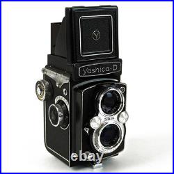 Vintage Japan Yashica-D Film Camera with Yashikor 80 mm Copal-MXV Lens -A Vintage Japan Yashica-D Film Camera with Yashikor 80 mm Copal-MXV Lens -A