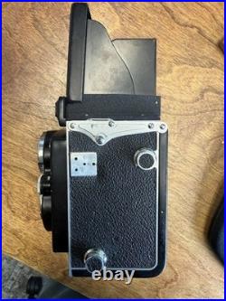 Vintage Japan Yashica-D Film Camera with Yashikor 80 mm Copal-MXV Lens -A