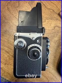 Vintage Japan Yashica-D Film Camera with Yashikor 80 mm Copal-MXV Lens -A