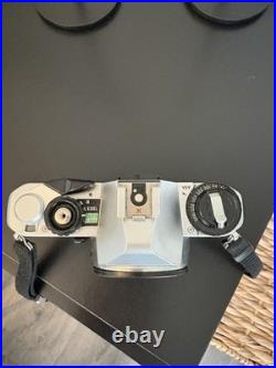 Vintage PENTAX MG 35mm SLR film camera 50mm 12 Wide Angle Zoom Lens AF160 Flash