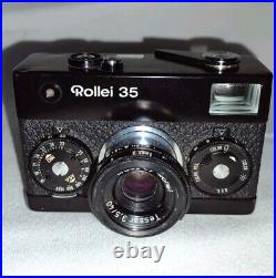 Vintage Rollei 35 Camera withTessar 3,5/40 Lens Made in Singapore (Not Tested)