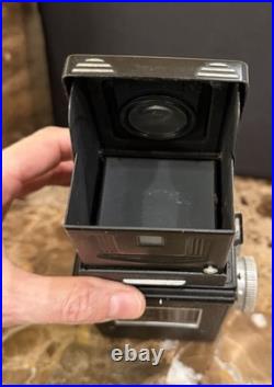Vintage Rolleicord III 1950-1951 TLR Camera With Schneider Xenar Lens