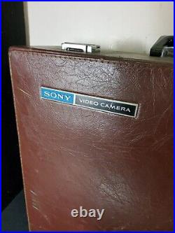 Vintage Sony AVC-3210 Broadcast Camera & Viewfinder Bundle In Case No Lens