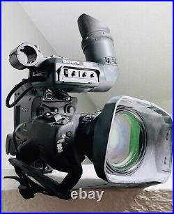 Vintage VIDEO CAMERA SONY DXC-D30 Fujinon AT2 A19x8.7BRM-28 Lens DXF-701