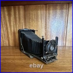 Vintage Voigtländer Bergheil 9x12 Folding Camera with Radiar 13.5cm f/6.8 Lens Vintage Voigtländer Bergheil 9x12 Folding Camera with Radiar 13.5cm f/6.8 Lens