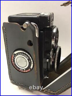 Vintage Yashica 44 LM TLR Camera 60mm F/3.5 Lens With Case