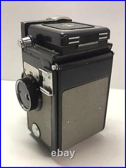 Vintage Yashica 44 LM TLR Camera 60mm F/3.5 Lens With Case