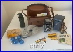 Vintage Yashica 44A TLR 127 Film Camera Kit Yashikor 3.5/60mm Lens withAccessories