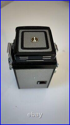 Vintage Yashica 44A TLR 127 Film Camera Kit Yashikor 3.5/60mm Lens withAccessories