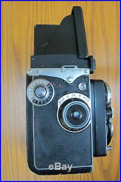 Vintage Yashica-635 TLR 80mm Twin Lens Camera