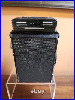 Vintage Yashica Mat EM Camera 80MM F/3.5 Yashinon Lens Nice Example