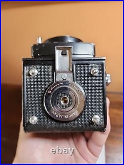 Vintage Yashica Mat EM Camera 80MM F/3.5 Yashinon Lens Nice Example