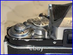 Vintage camera EXACTA/Jhagee EXAKTA/Lens Carl Zeiss 50 MM Untested