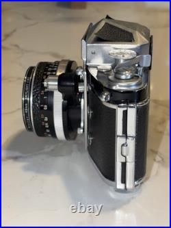 Vintage camera EXACTA/Jhagee EXAKTA/Lens Carl Zeiss 50 MM Untested
