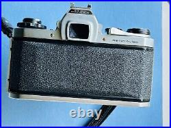 Vtg 1960s PENTAX SV FILM 35mm CAMERA with SUPER TAKUMAR 55mm F1.8 LENS / MANUAL