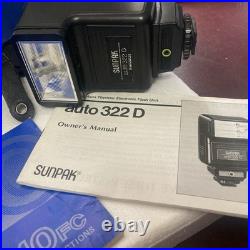 Vtg Olympus OM 10 FC 35mm Camera 2 Lens Zuiko11.8 f50m Sears 202 f=70-210 Flash