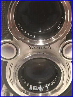 YASHICA MAT 124 Vintage Camera W Case Yashinon Lens Made In Japan AND LENS COVER