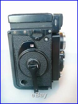 YASHICA MAT 124G Twin Lens Reflex. YASHINON 80mm F3.5 Medium Format TLR Good Con