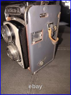 Yashica-A Camera? Yashikor 13.5 80mm lens Vintage W Leather Case 6×6