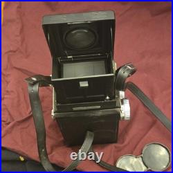 Yashica-D Twin-Lens Reflex TLR Camera Black 120mm Film Format Classic Vintage